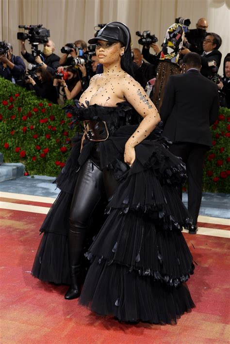 nicki minaj wearing burberry|Nicki Minaj met gala dress.